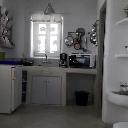 Studio Eleftheria Holiday home Isterni (Paros)